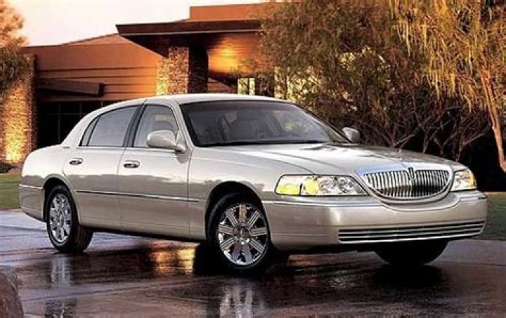 Are 2006 Lincoln Town cars reliable?