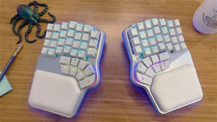 Are split keyboards better for gaming?