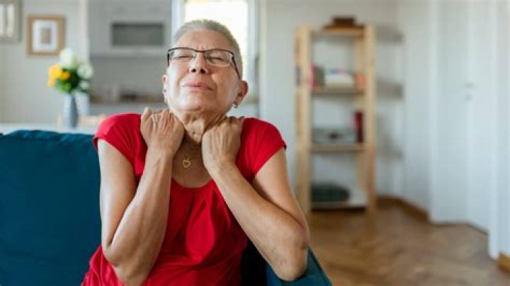 Can Covid start with a stiff neck?