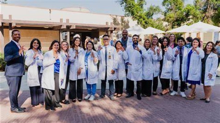 Does CSU Bakersfield have nursing?
