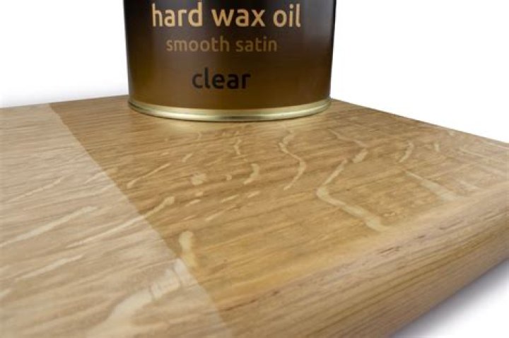 Does hard wax oil darken wood?