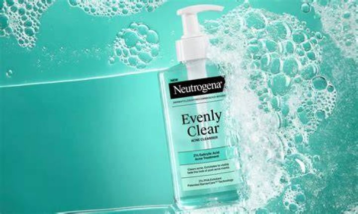 Does Neutrogena help clear acne?
