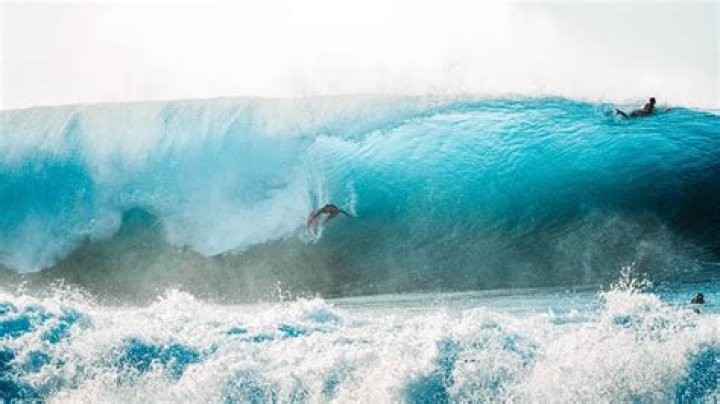 How big can the waves get in Hawaii?