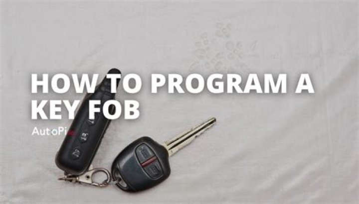 How do you program a key fob for a 2000 Oldsmobile Alero?