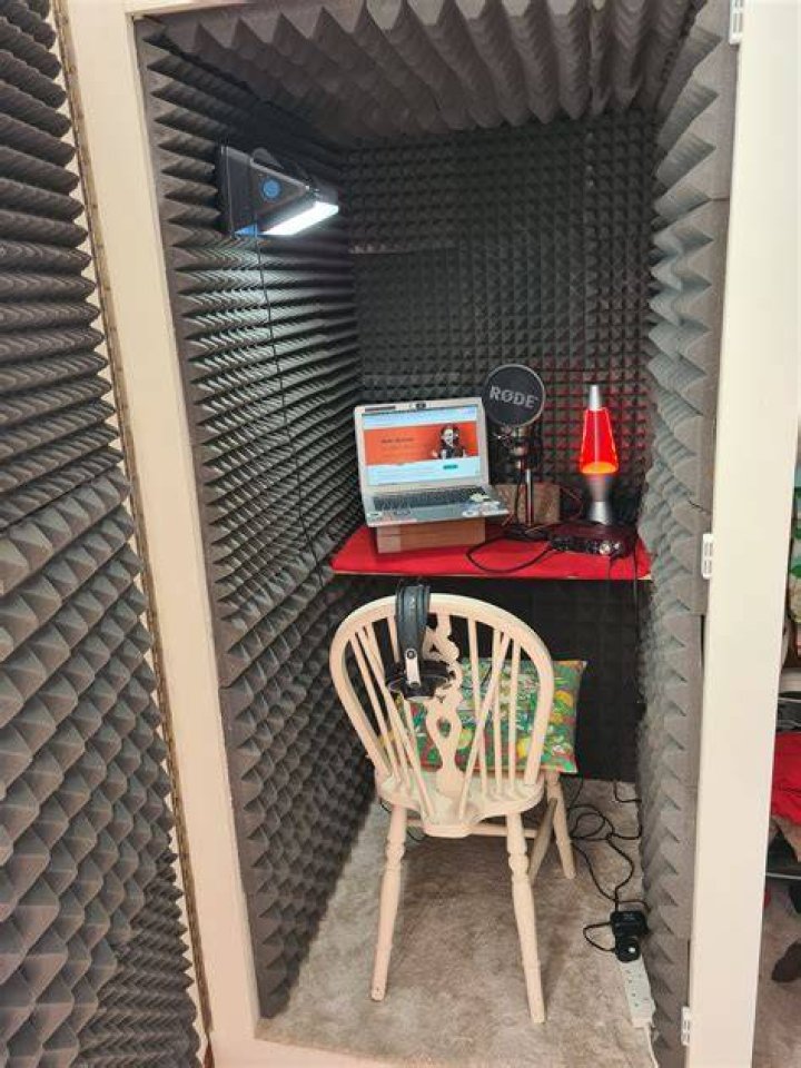 How do you sound treat a room for voice over?