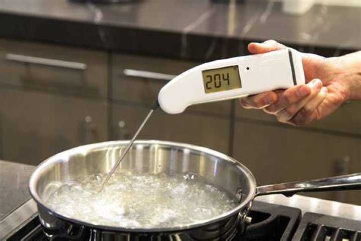 How is boiling water measured?