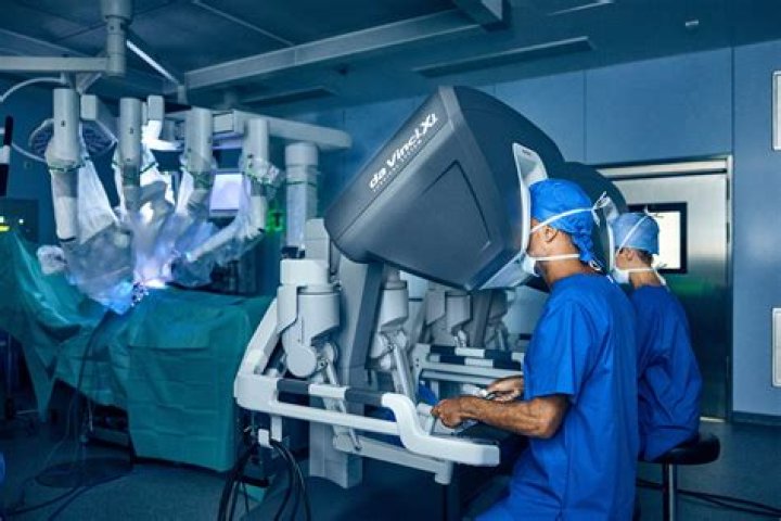 How long is robotic surgery training?