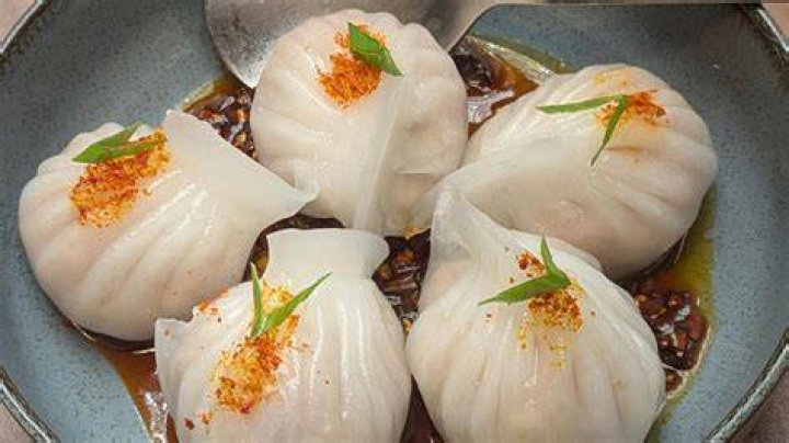 How many calories does a dim sim have?