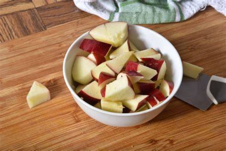 How many cups is 2 diced apples?
