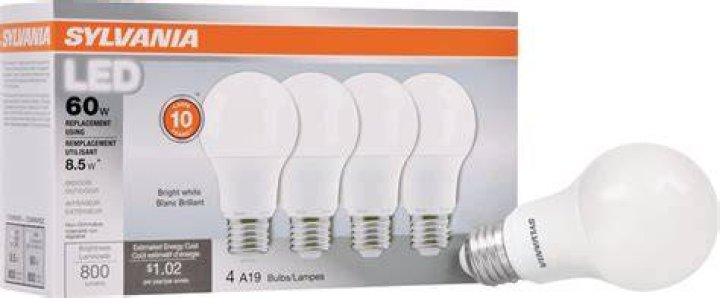 How many lumens are Sylvania Ultra bulbs?