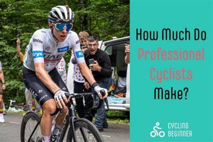 How much do pro cycling mechanics make?