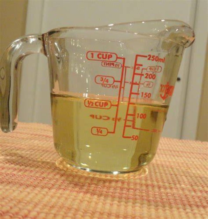 How much does a cup of fish oil weigh?