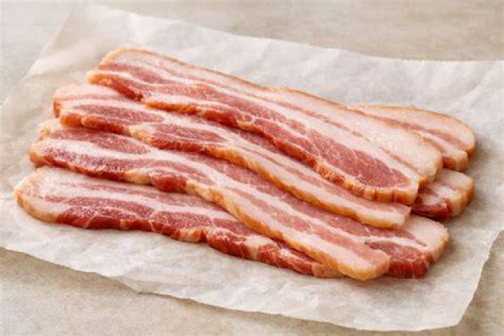 How much does one rash of bacon weigh?