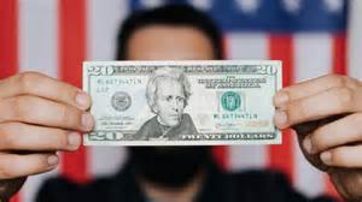 How much is $1 US dollars in Ukraine?