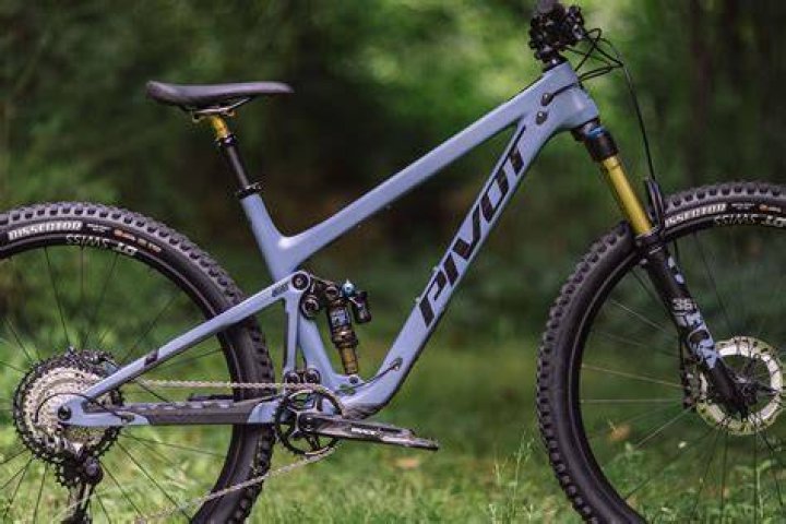 How much is the Pivot Trail 429?