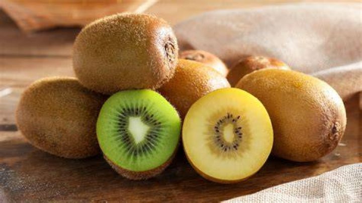 How much sugar is in an average kiwi?