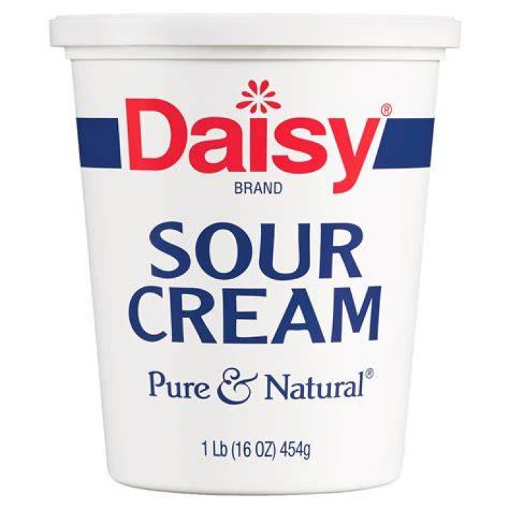 Is 16 ounces of sour cream a pint?