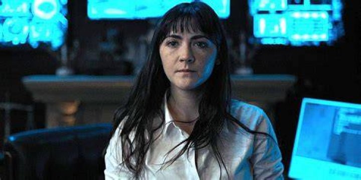 Is Claire bad in Escape Room 2?