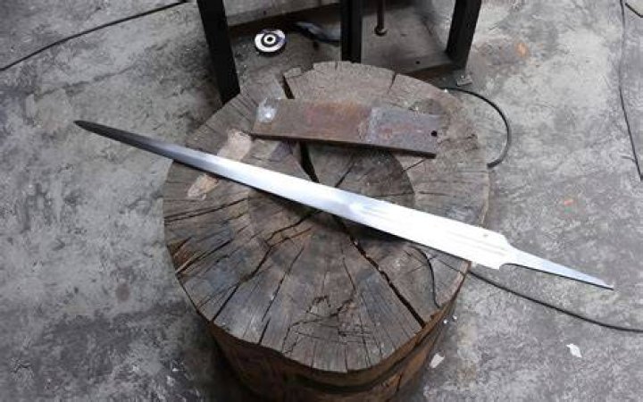 Is folded steel good for katanas?