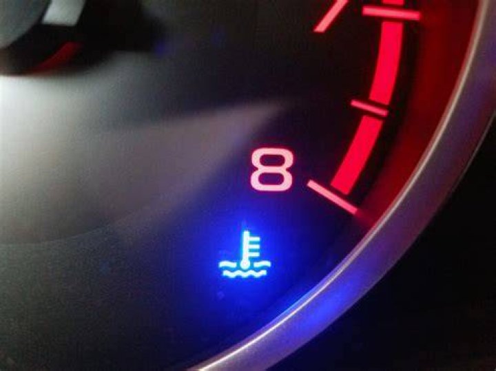What does blue light on dashboard mean?