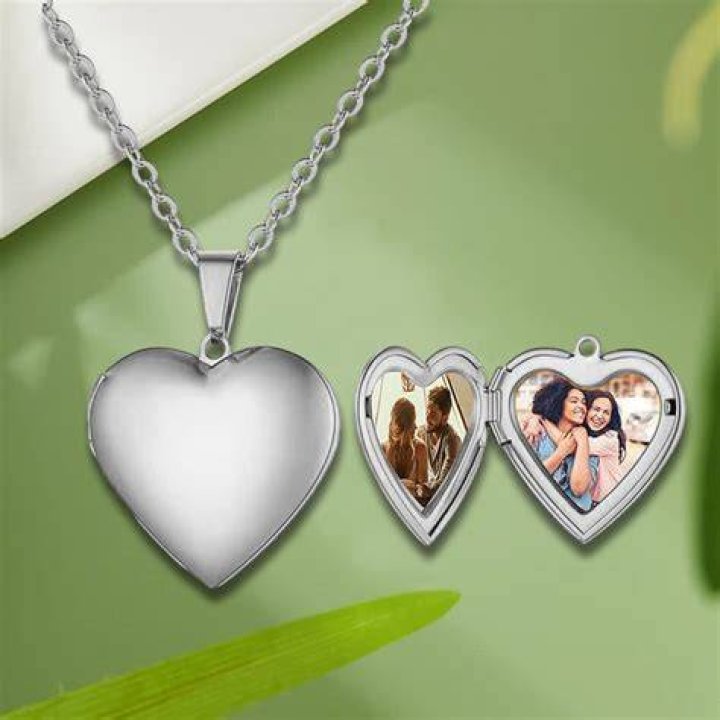 What holds a pendant to a necklace?