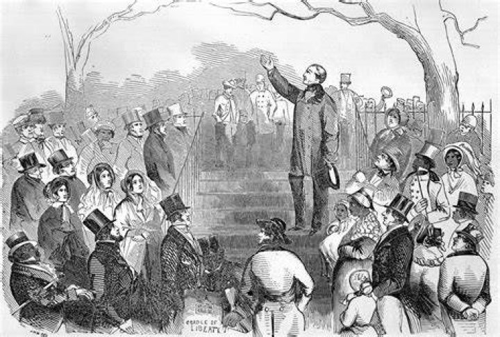 What is the difference between anti slavery and abolitionist?