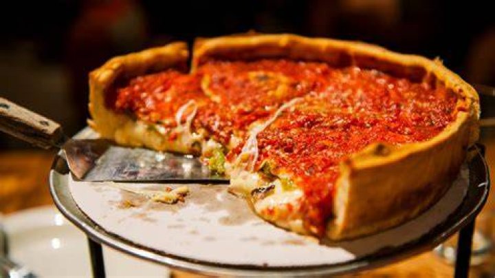What is the most famous pizza place in Chicago?