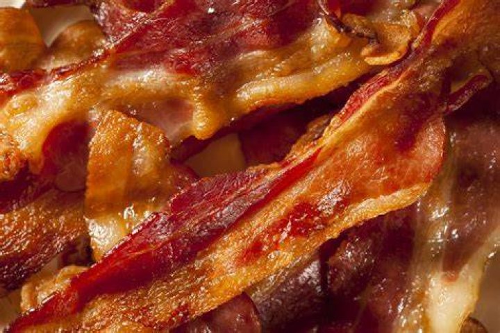 What is the secret to crispy bacon?