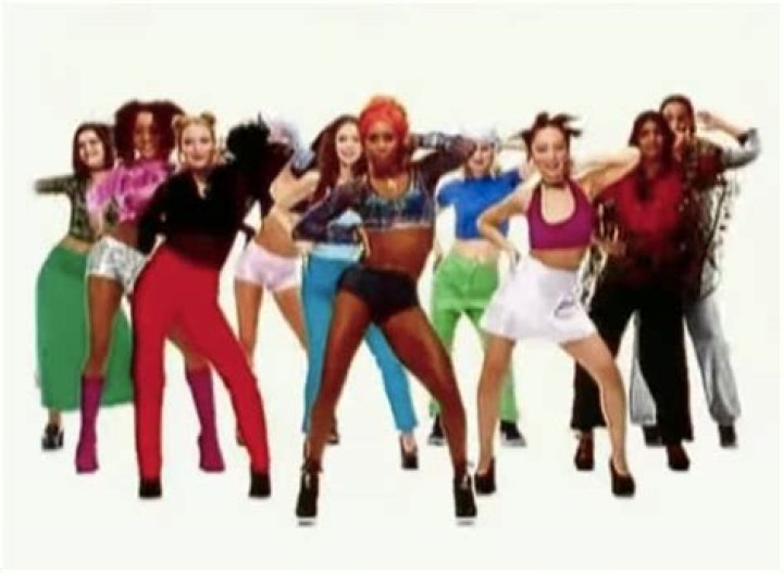 What was the most popular 1990 dance?