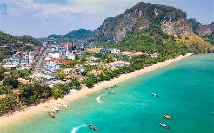 Which is the best beach to stay in Krabi?