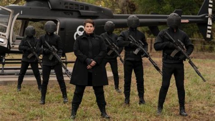 Who are the armed soldiers in the walking dead?