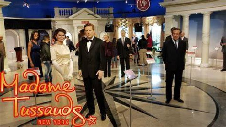 Who are the celebrities at the wax museum?