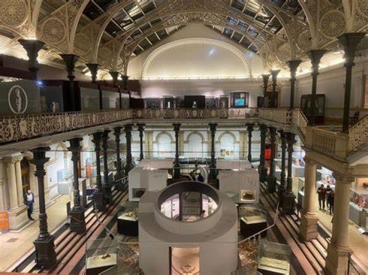 Who owns the National Museum of Ireland?