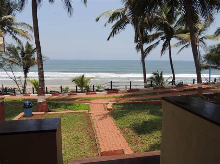 Why choose MTDC beach resort Ganapatipule?