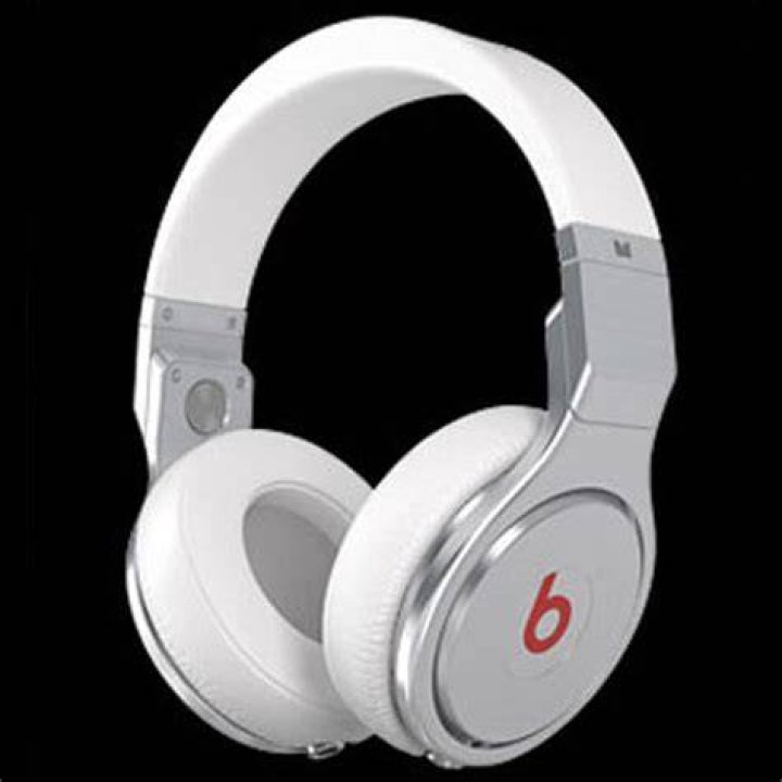 Why did Beats and Monster split?