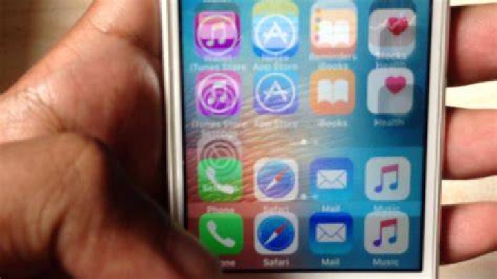 Why is my iPhone 5s screen shaking?